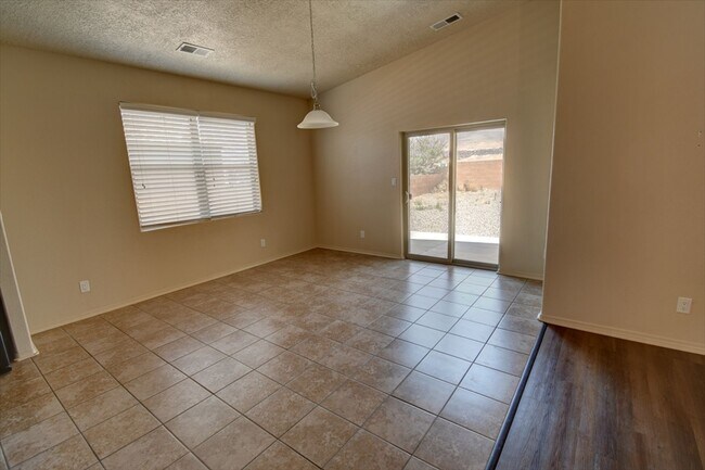 Photo - 1820 Camino Rustica SW