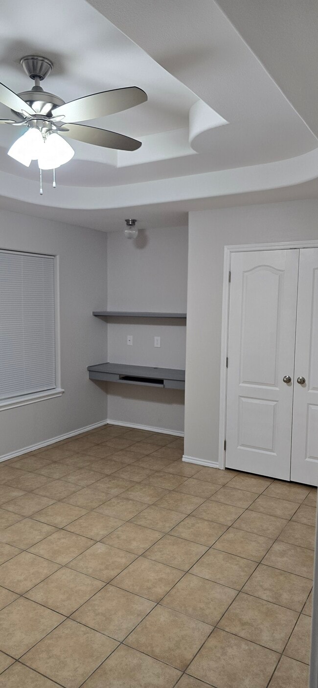 Photo - 1802 Bronze Unit No. 2