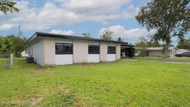 Photo - 1131 Linda Ave