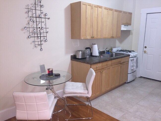 Photo - 27 Forest St Unit #1