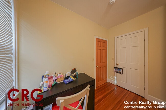 Building Photo - 23 Indiana Ter Unit 1 Rental