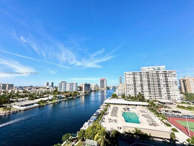 Building Photo - 2017 S Ocean Dr Unit 1107 Rental
