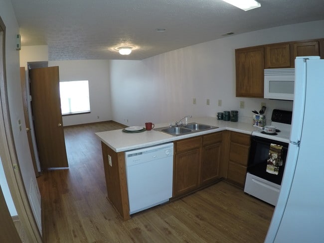 Crosspoint Apartments