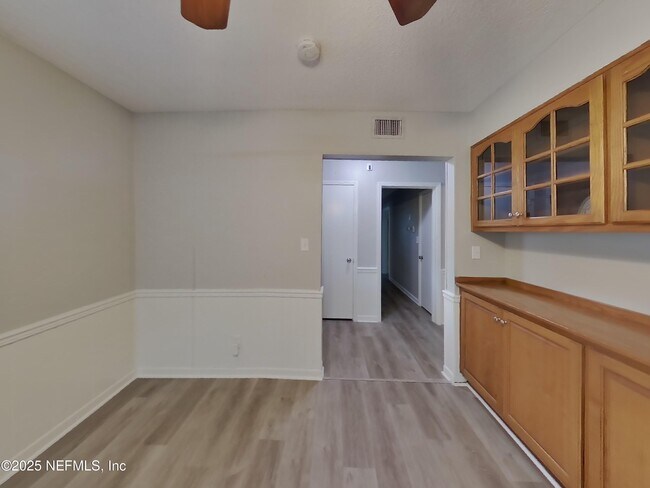 Photo - 8588 Lamanto Ave N