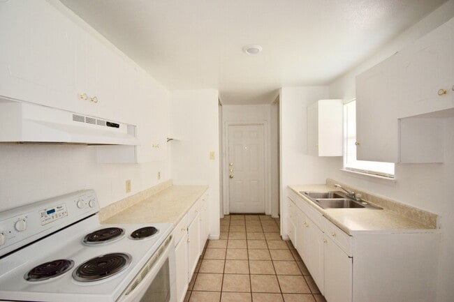 Photo - Welcome home to 6903 Tallahasse!