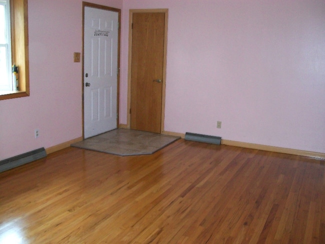 Building Photo - 2615 21st Ave Rental