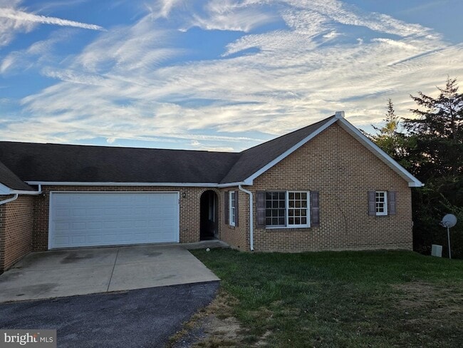 Building Photo - 50-C3 Courtney Cir