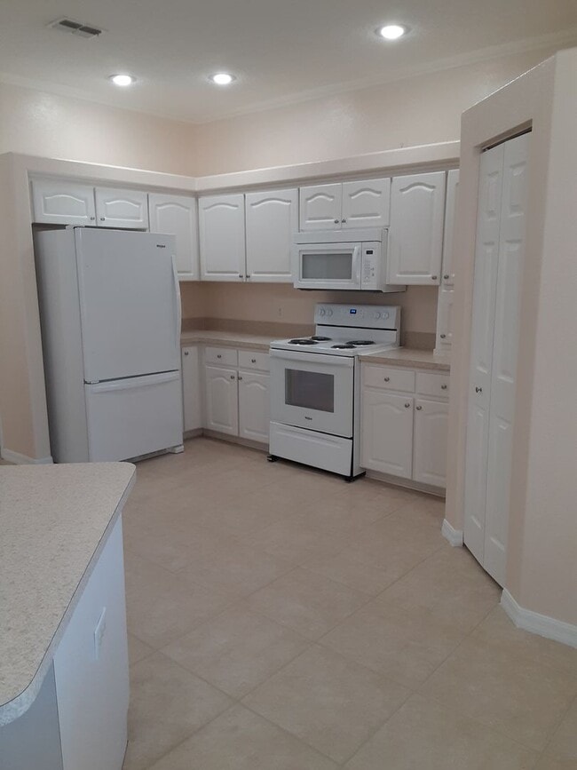 Photo - Beautiful & Private Residence