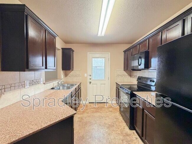 Photo - 4625A Teesh Dr
