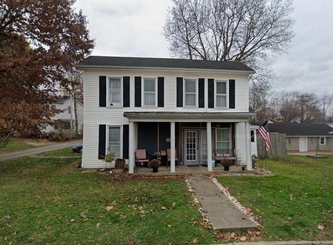 Building Photo - 206 E Cross St