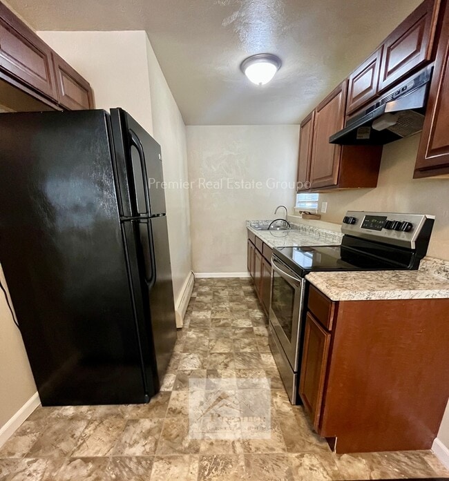 Photo - 1197 Cree Dr