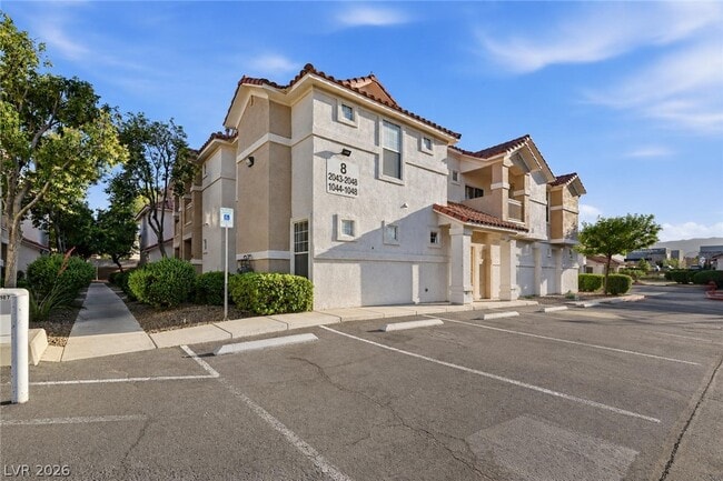Photo - 8555 W Russell Rd Unit 1048