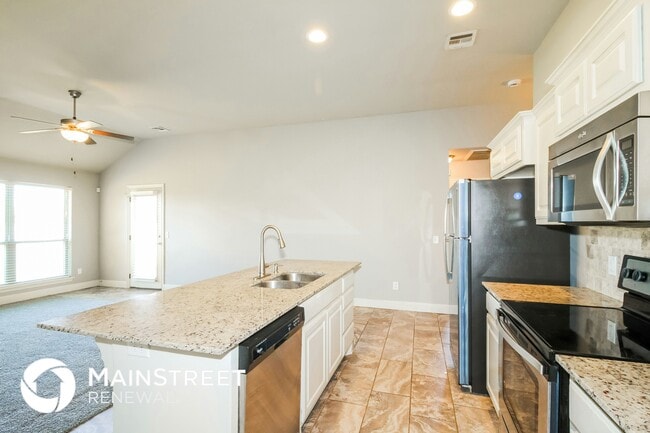 Photo - 14700 S Harvey Ave