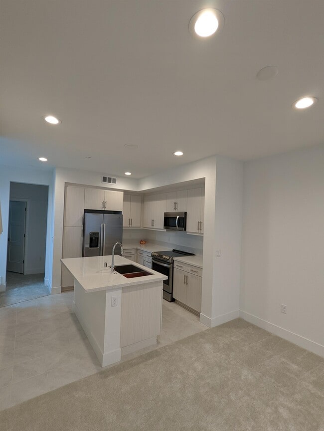 Photo - 9877 MacArthur Blvd