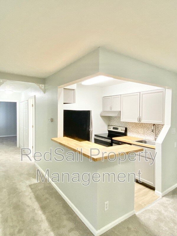 Photo - 161 Haverford Ct