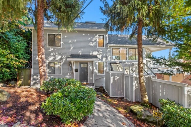 Building Photo - 3Bd/2.5Ba Seattle House