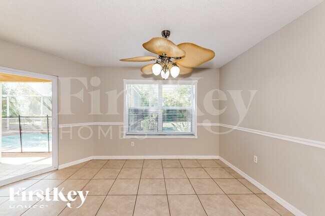 Photo - 5065 Hansard Ave