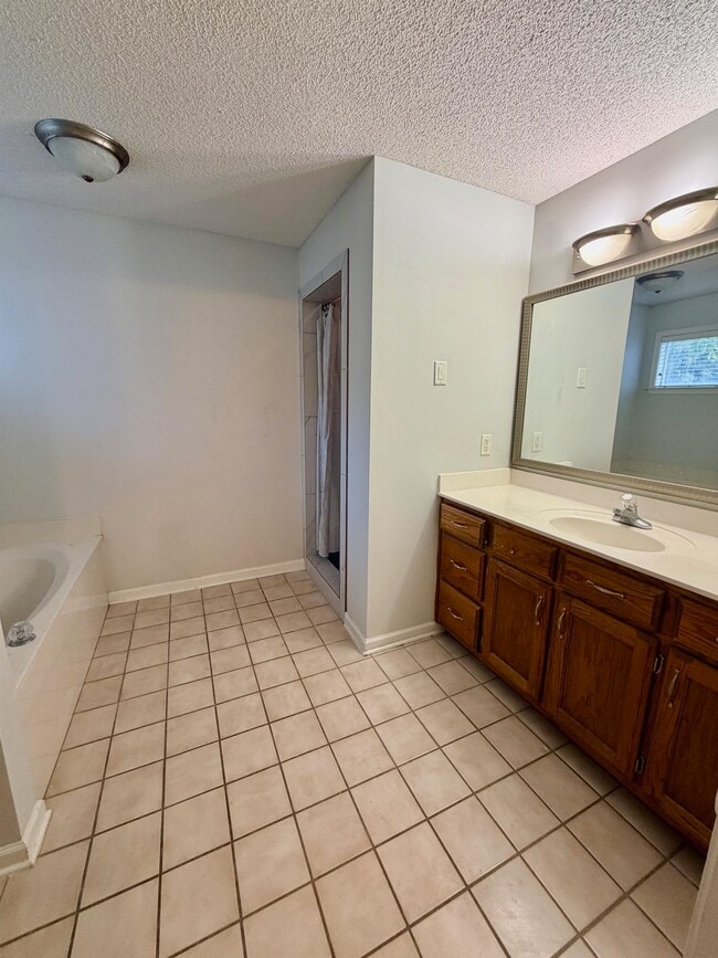 Photo - 115 Dannon Springs Dr