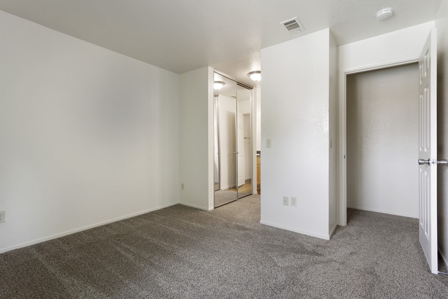 7A3A2377.jpg - Valley Oak Apartments