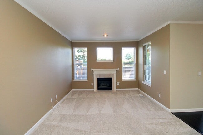 Photo - 10722 NE 5th Ave