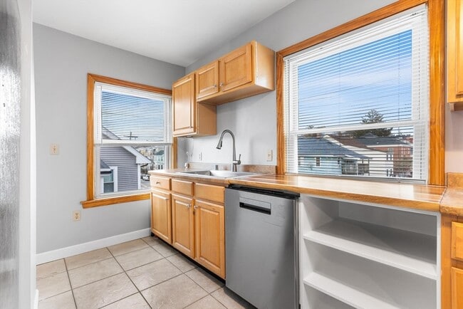 Photo - 12 Wilmington Ave