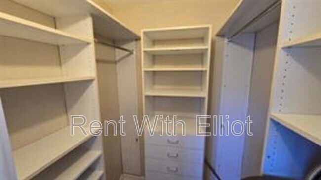 Photo - 924 SE 2nd St