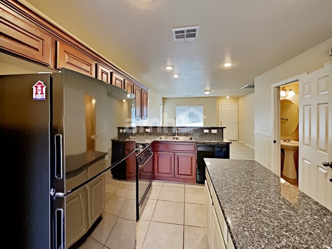 Photo - 10819 Hawthorne Berry St