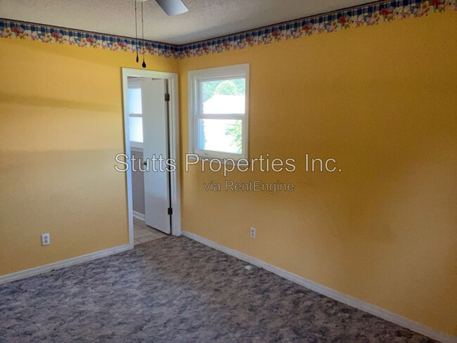 Photo - 86 Lamoray Dr