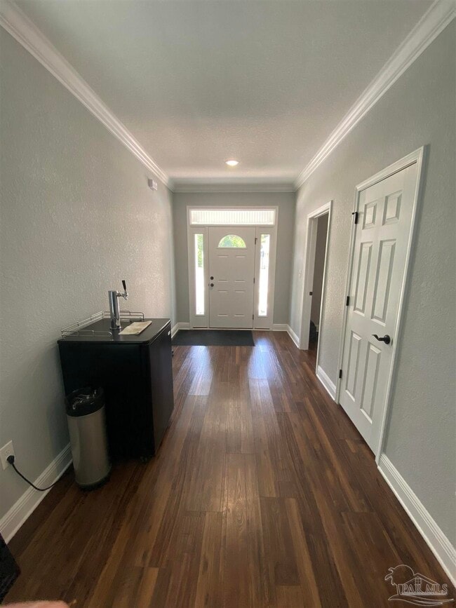 Photo - 607 W Belmont St