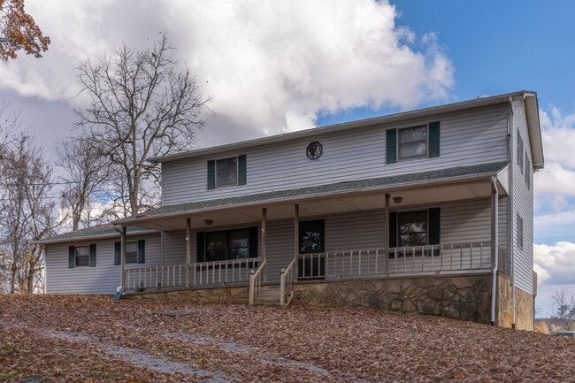 Building Photo - 4 Bedroom, 2 Bathroom Home in Greene Count...