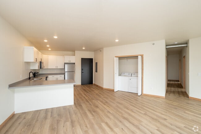3BR, 2BA - 1,296SF - Dining Room