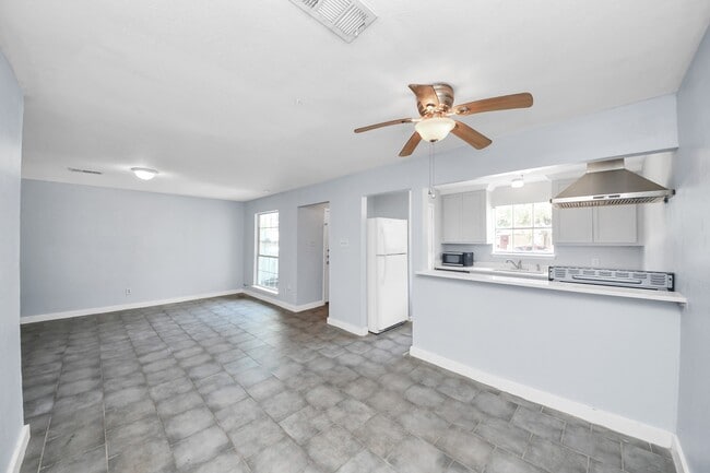 Photo - 3232 Scotch Moss Ln