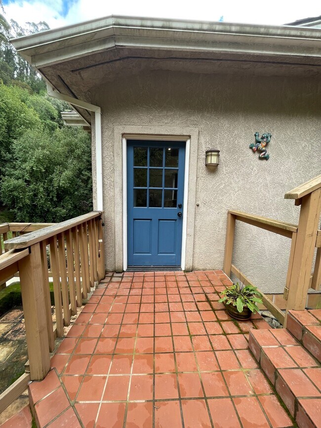 Photo - 7181 Thorndale Dr Unit 3