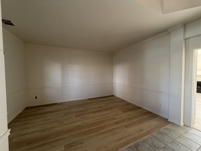 Photo - 2317 Orleans Ln
