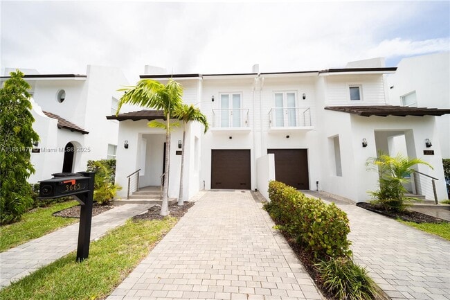 Photo - 3665 SW 26th St