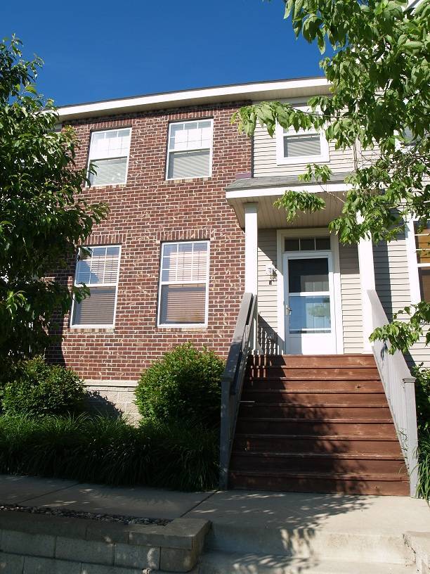 11327 Fergus St NE Townhome Townhome Rental in Blaine MN