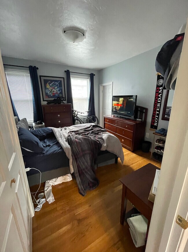 Photo - 235 Northampton St Unit 3