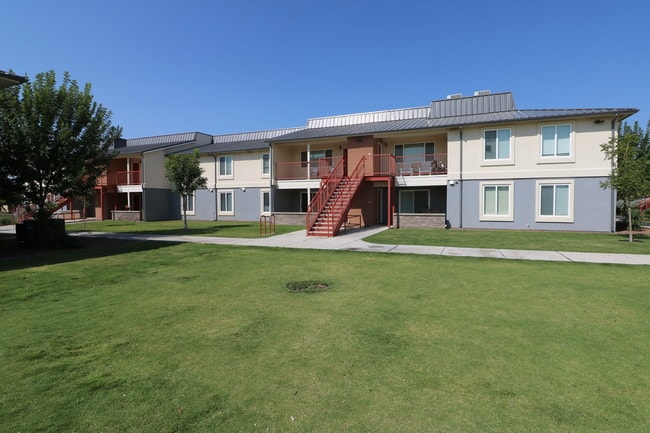 Park Place Apartments, 920 E Michigan Ave Hobbs, NM, 88240 - Park Place