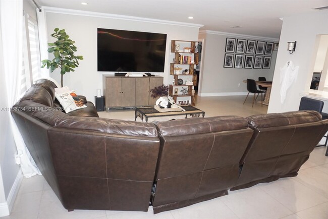 Photo - 10350 SW 16th St