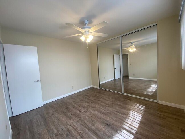 615 E Providencia Ave