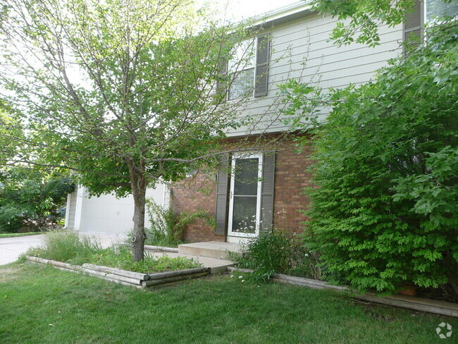 Building Photo - 2013 Lexington Ct Rental