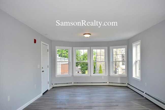 Photo - 719 Hope St Unit 3