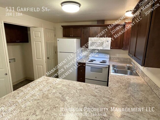 Photo - 531 Garfield St