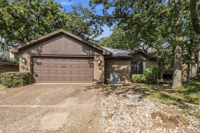 Photo - 104 Summit Cove