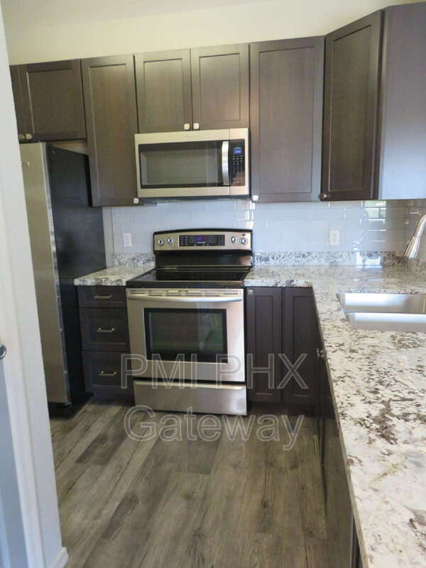 Photo - 5401 E Van Buren St