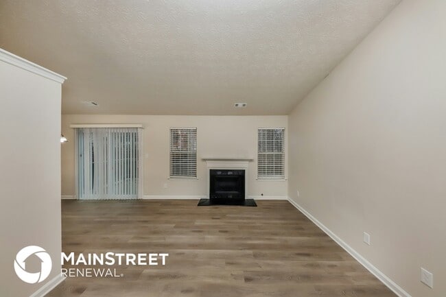 Photo - 1357 Ling Dr