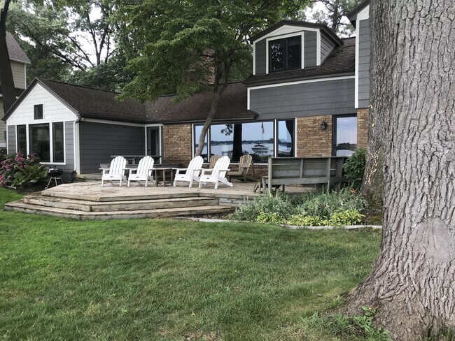 Building Photo - 375 Big Bay Dr Rental