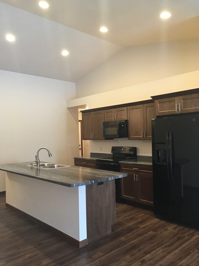 Photo - 2382 Jacobsen Rd