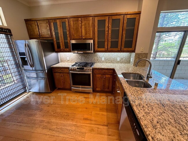 Photo - 3204 Wycliff Ave