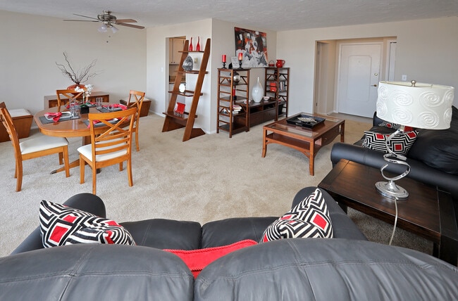 Model Suite - Spacious Living Areas
